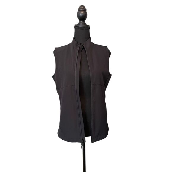 Level Wear Women’s Zip Up Golfing Vest - Picture 6 of 11